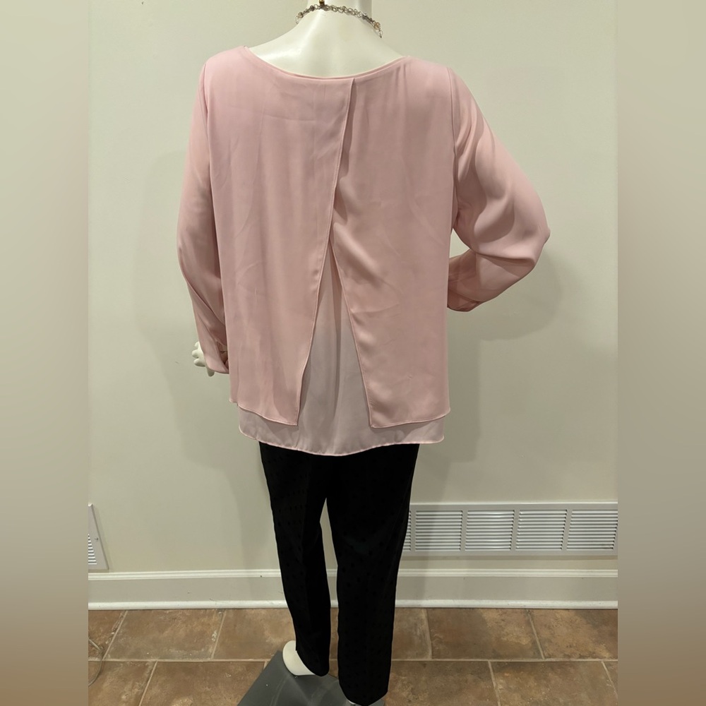WHBM Dusty Rose Women's Split Back Blouse, size 10 - Picture 5 of 16